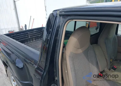 2000 Ford Ranger Xl/Xlt z USA, uszkodzony, nr VIN 1FTYR10C2YTA36906